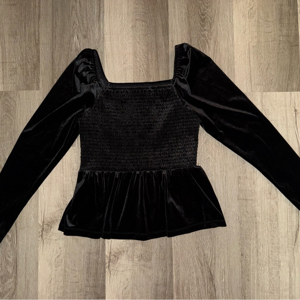 Elegant Black Velvet Women's Smocked Peplum Long Sleeve Top